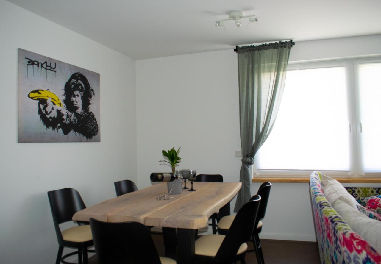 Unique Flat Appartement Düsseldorf Buitenkant foto